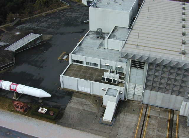 Top view of the M assembly building and launch control bunkers (70K JPEG)